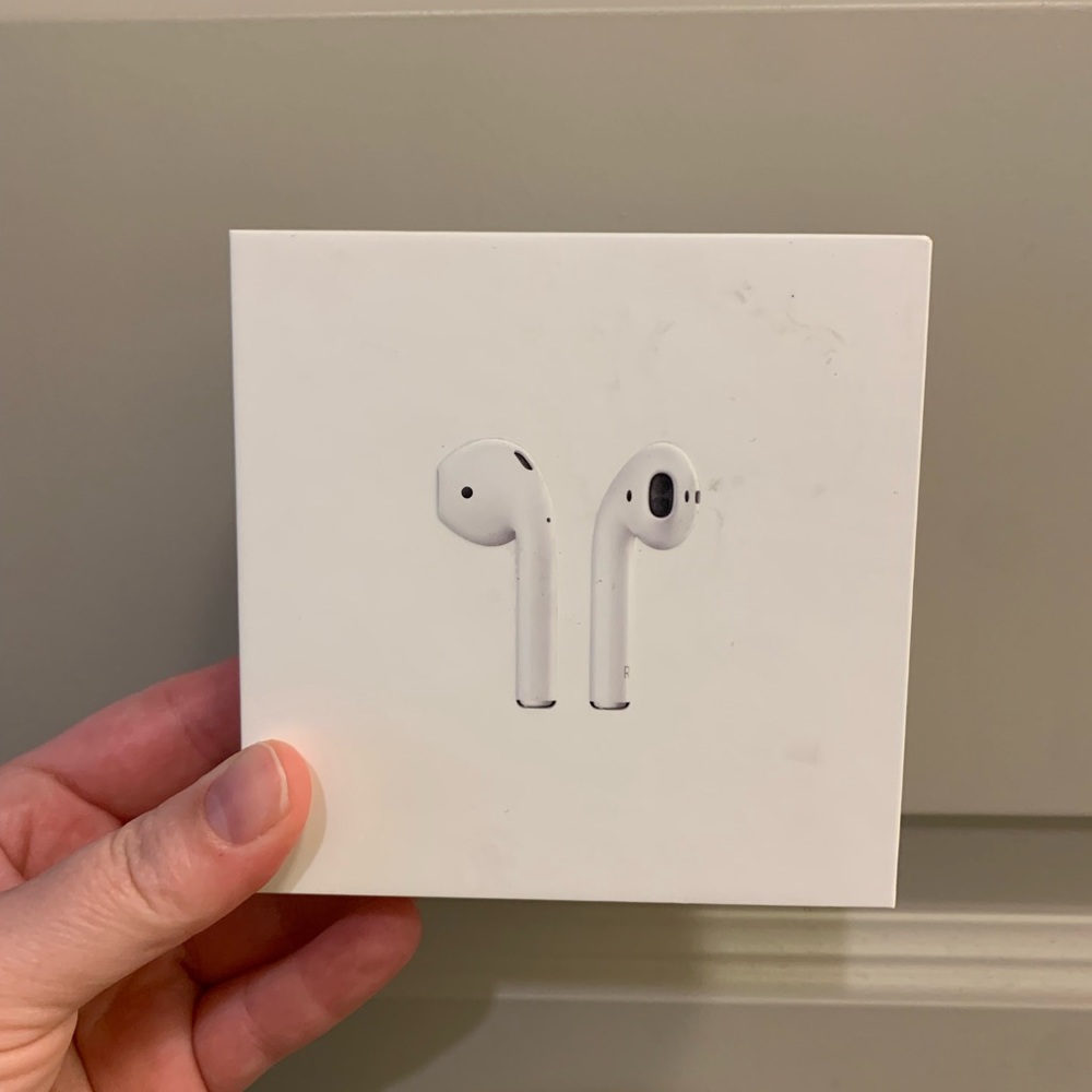 Apple AirPods with Charging Case, Teal Silicone Case & Box